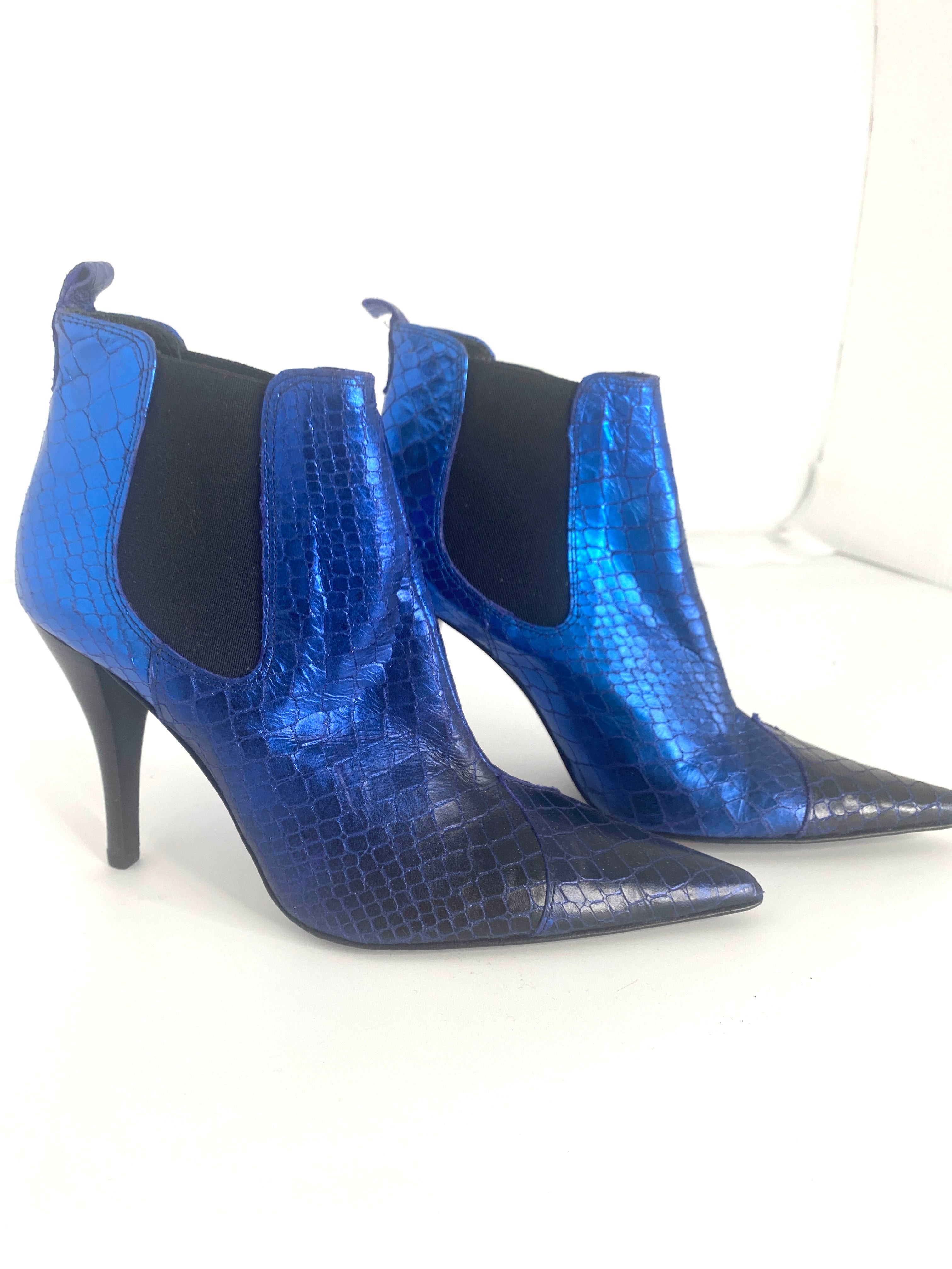 CHARLES DAVID IRESECENT FISH SCALE BLUE Heeled Beetle Boots 90s