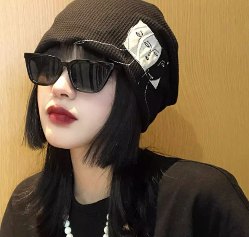 FACE ART KNIT CAP