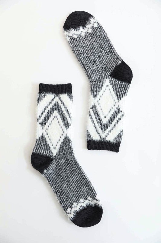 Blended Faux Mohair Diamond Pattern  Crew Socks (Color Options)