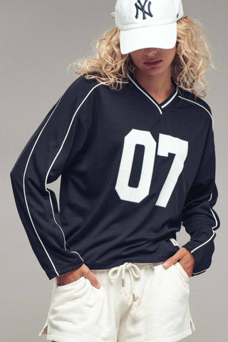 CHANNEL RETRO Varsity 07 Graphic V-Neck Jersey