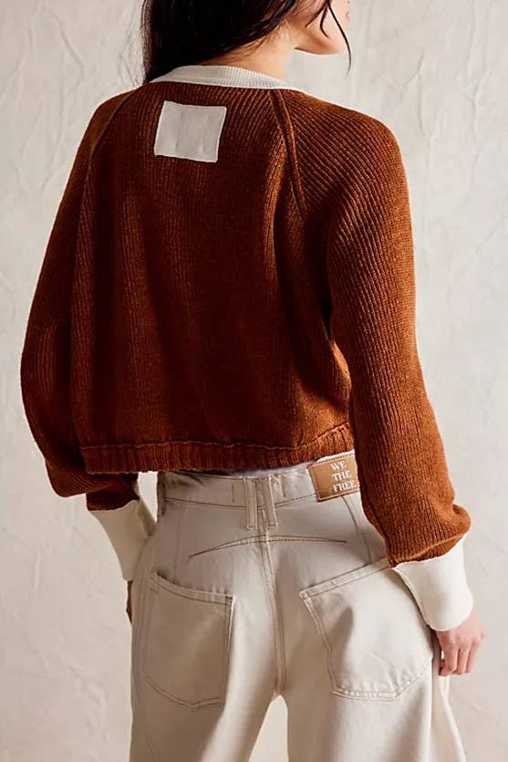 Rosa Clothing - Contrast trim Slouchy button down cropped knit cardigan