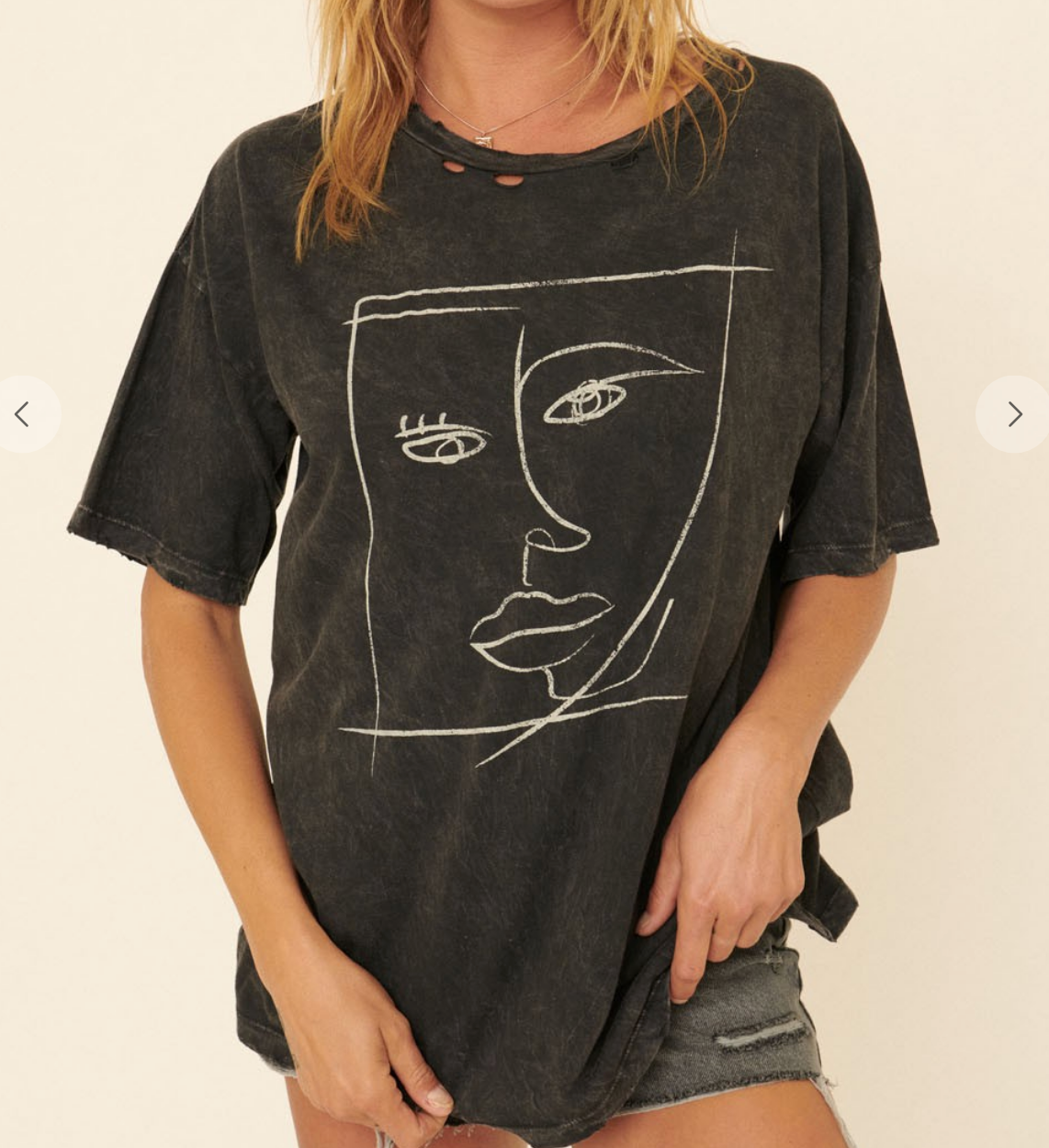 CHALK SKETCH FACE Distressed Tshirt