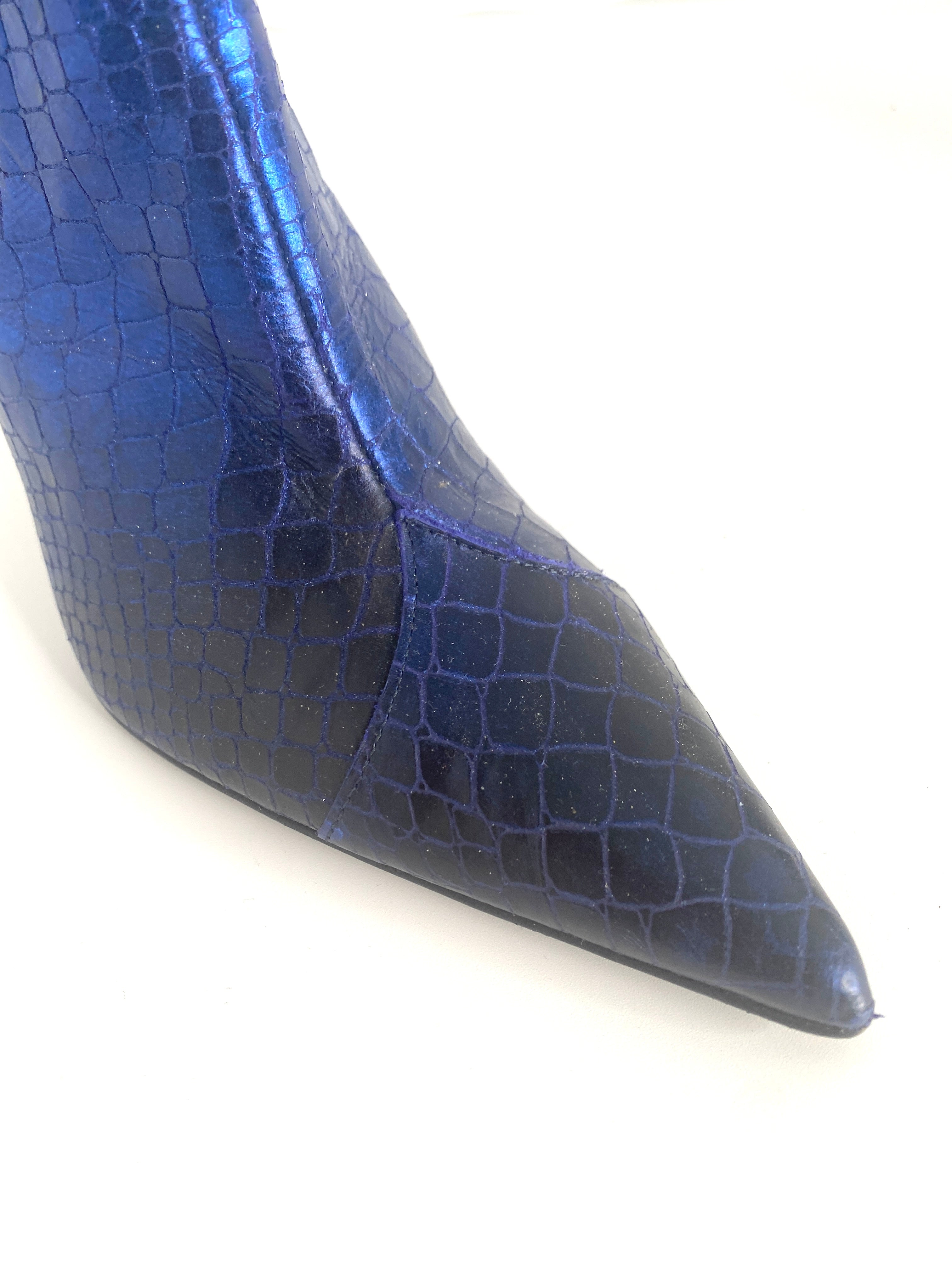 CHARLES DAVID IRESECENT FISH SCALE BLUE Heeled Beetle Boots 90s