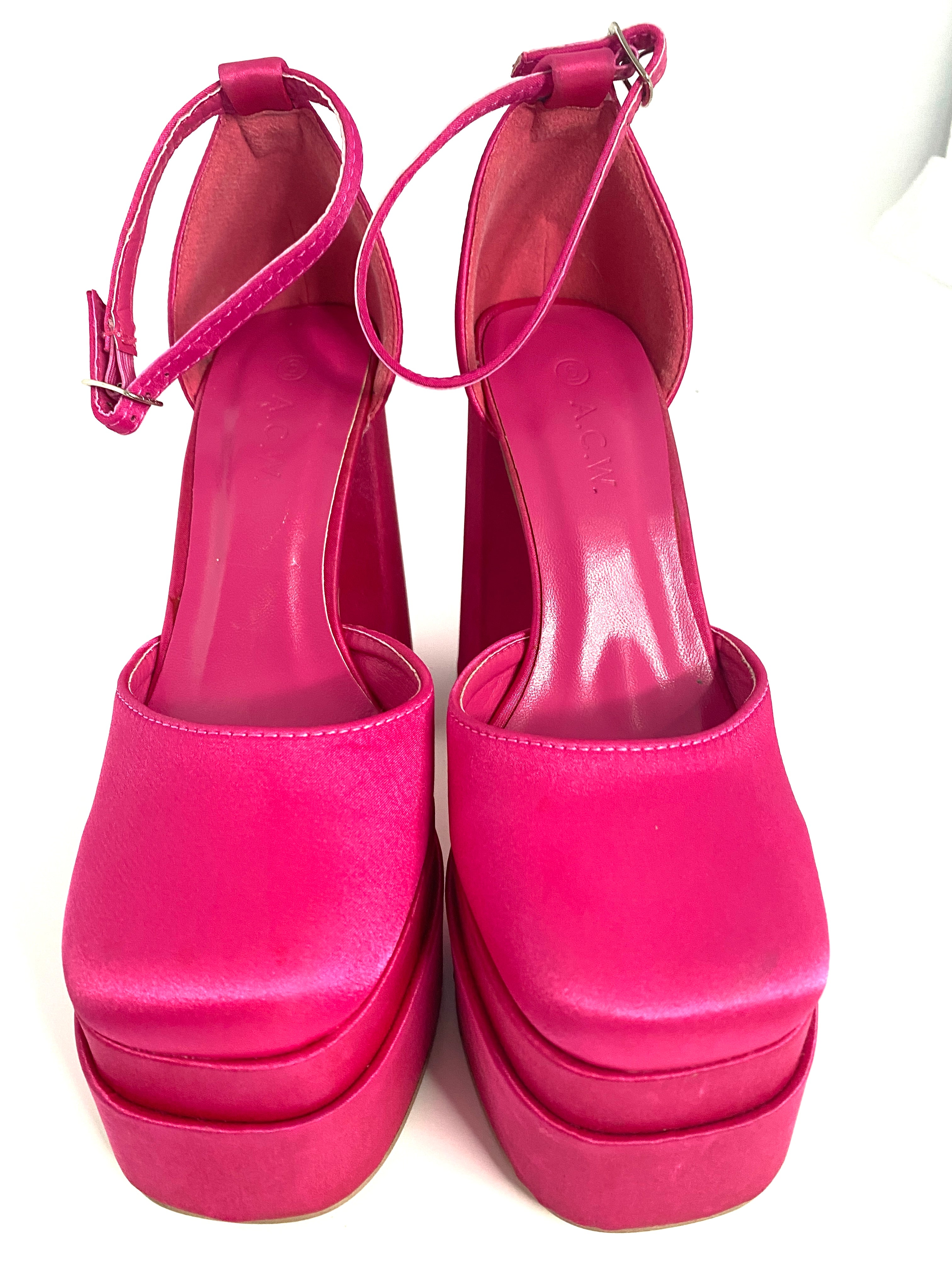 HOT PINK SATIN RETRO VINTAGE PLATFORMS 2000