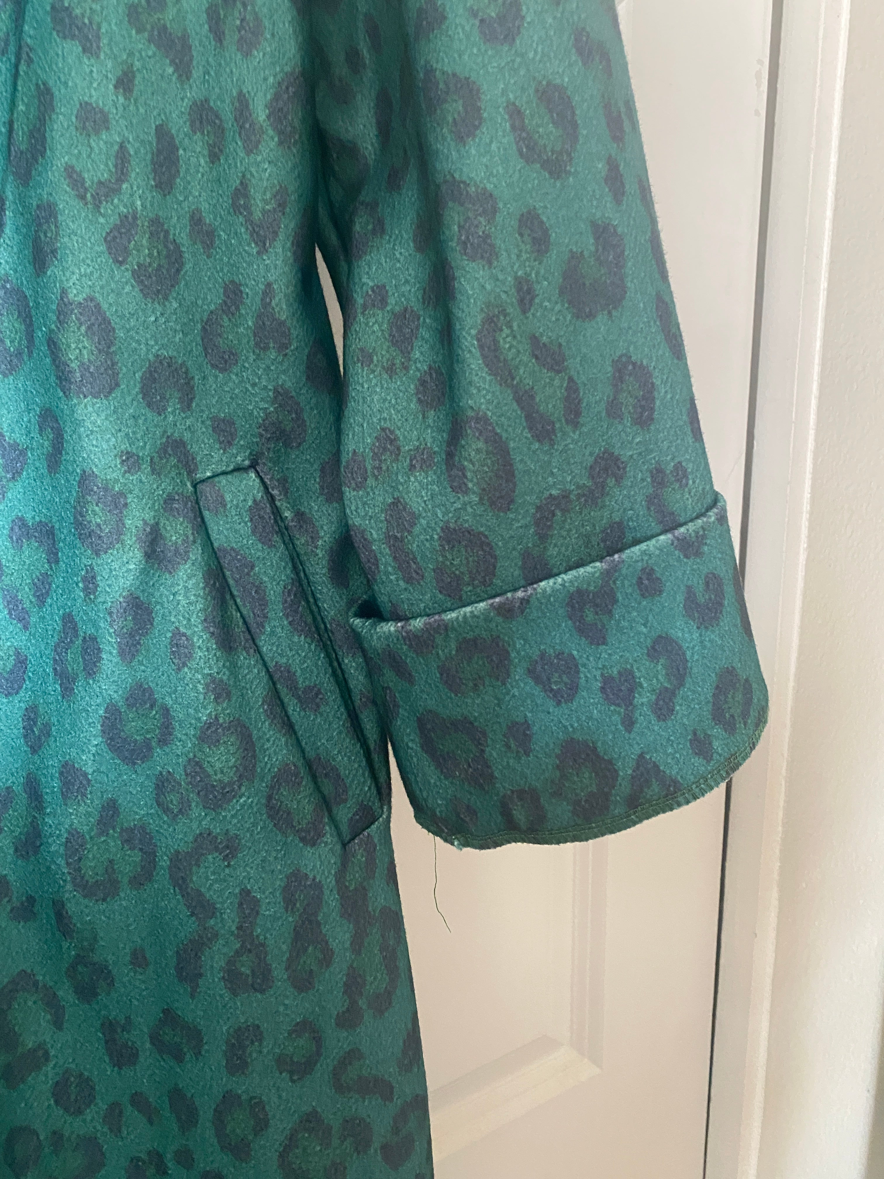 RETRO VINTAGE EMERALD GREEN LEOPARD TRENCH COAT