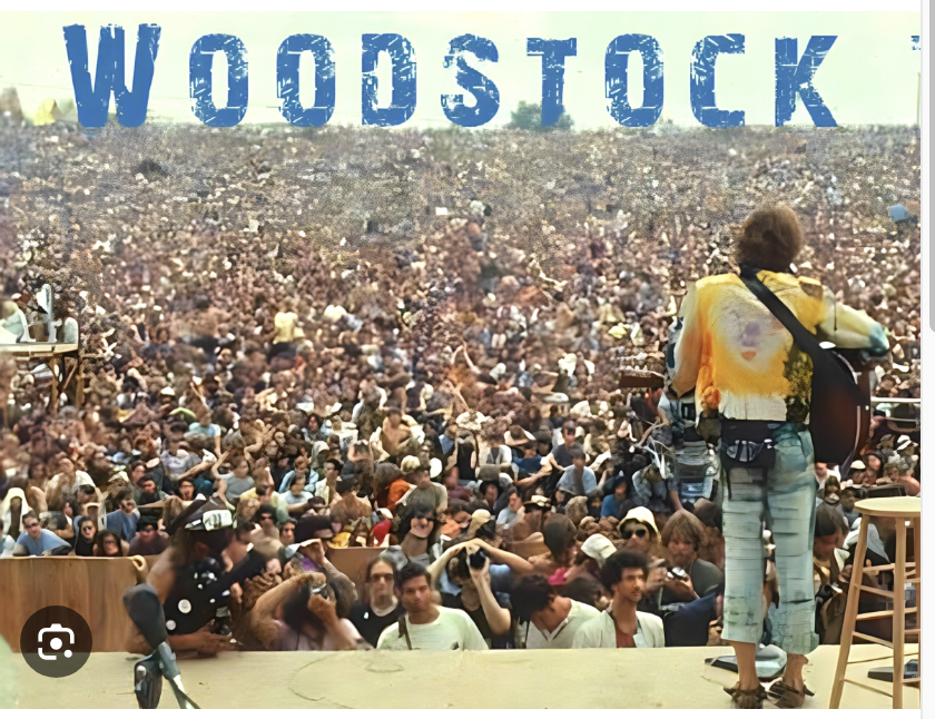 WOODSTOCK 1969 MINERAL WASH GRAPHIC TEE  1969
