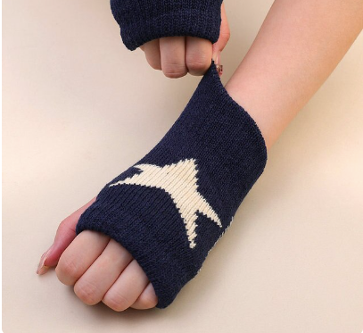 FINGERLESS STAR KNIT GLOVES
