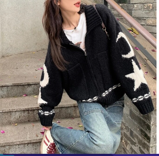 TO THE MOON AND STARS BLACK KNIT ZIPPER CARDI