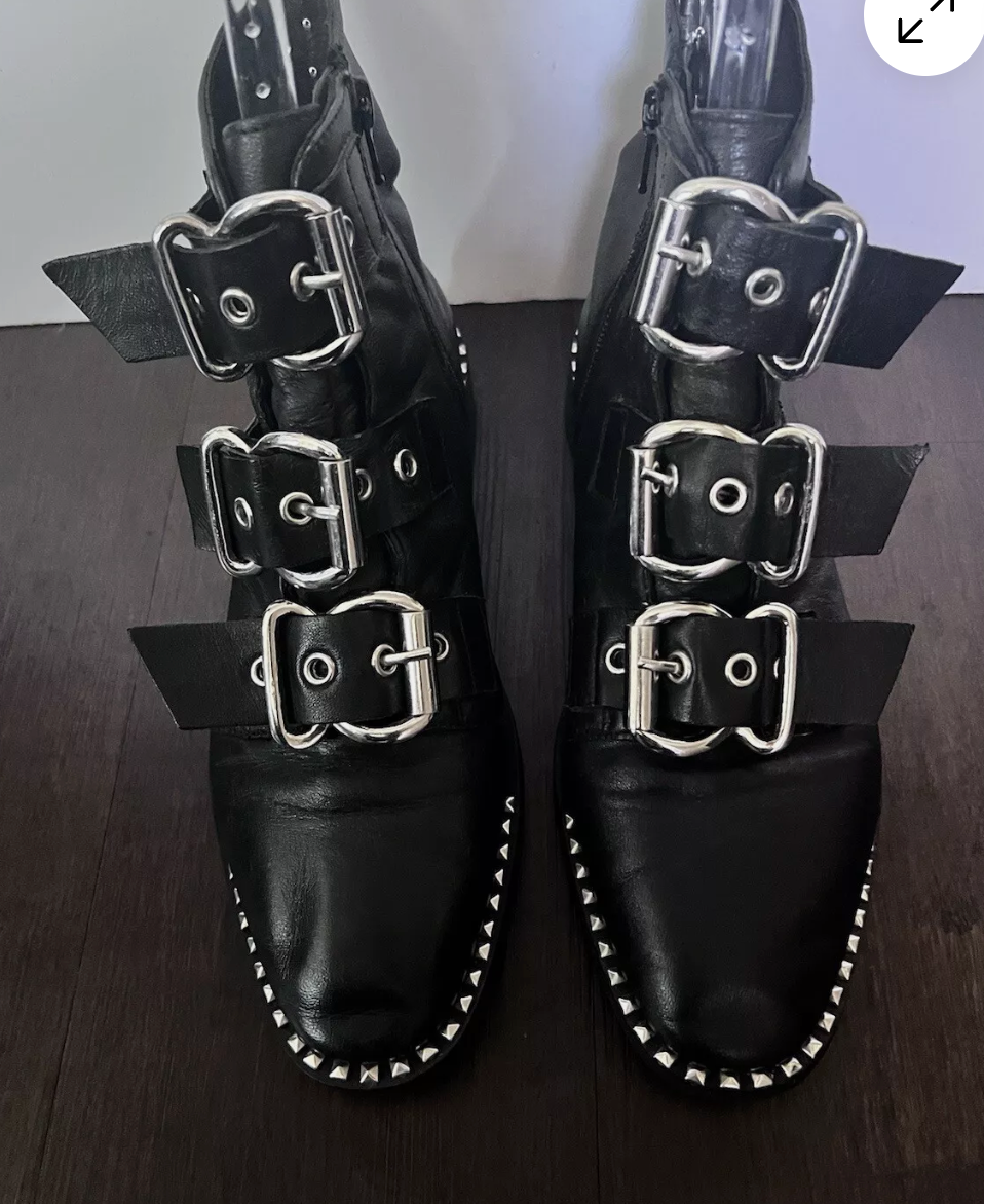 MC BOOTS by Steve Madden (Womens) 2010