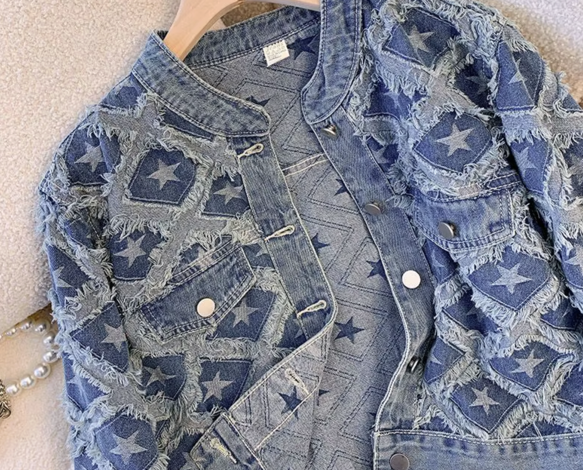 ELEVATED FRAYED DENIM JEAN JACKET