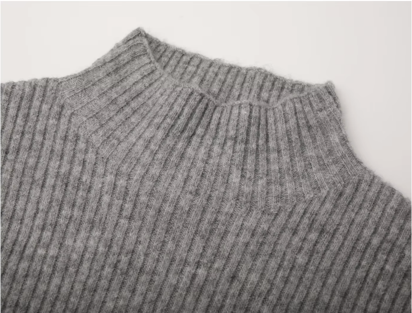 Fitted Graphic Sleeve Knit Sweater (COLOR OPTIONS)