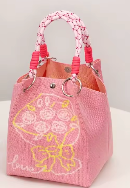 PINK KNIT LOVE BUCKET BAG