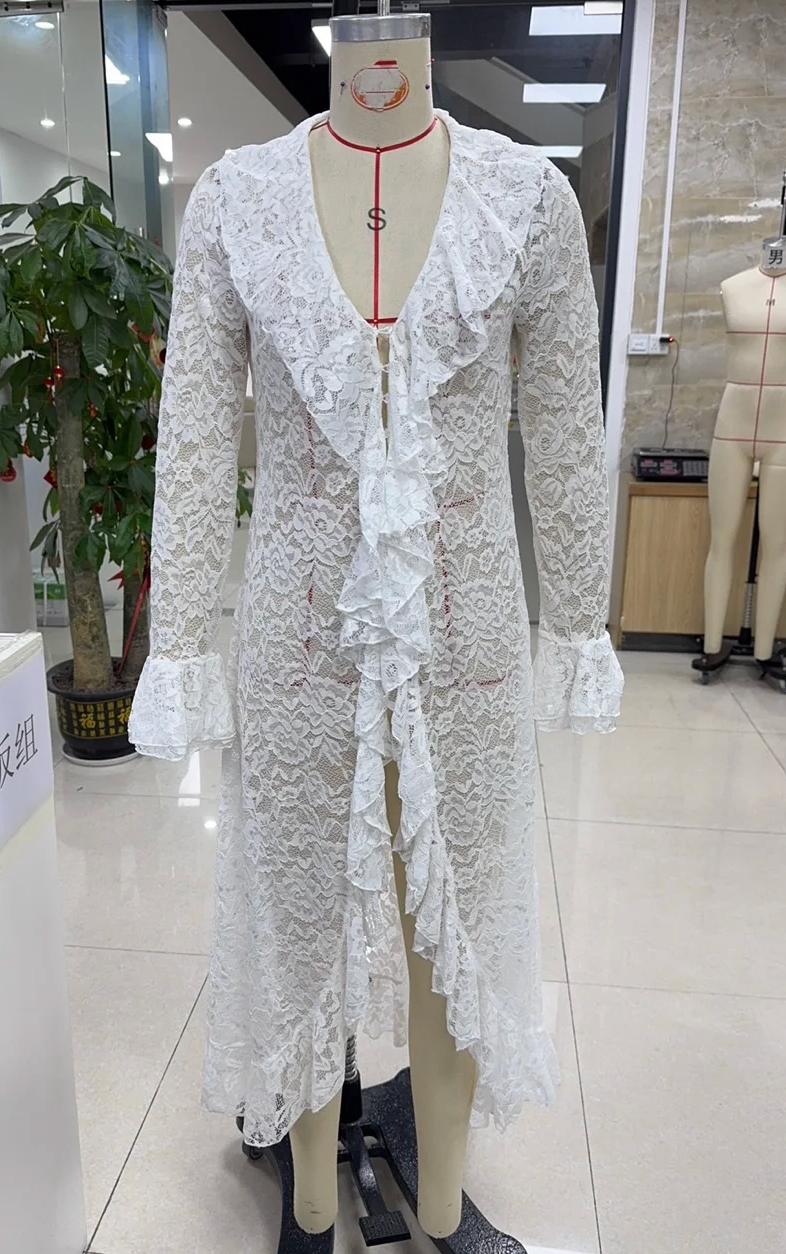 LONG RUFFLE LACE WEEKEND VIBE LONG COVERUP