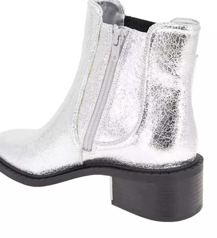 BCBG BOVEE GENERATION  BUCKLE LOW BOOT Dead Stock 5.5