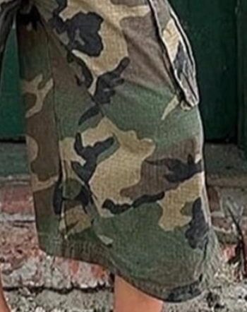 WIDE LEG CAMO CARGO CAPRIS