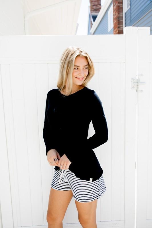 THE BEST LONG SLEEVE SOFEST BLACK TEE