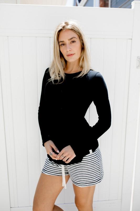 THE BEST LONG SLEEVE SOFEST BLACK TEE